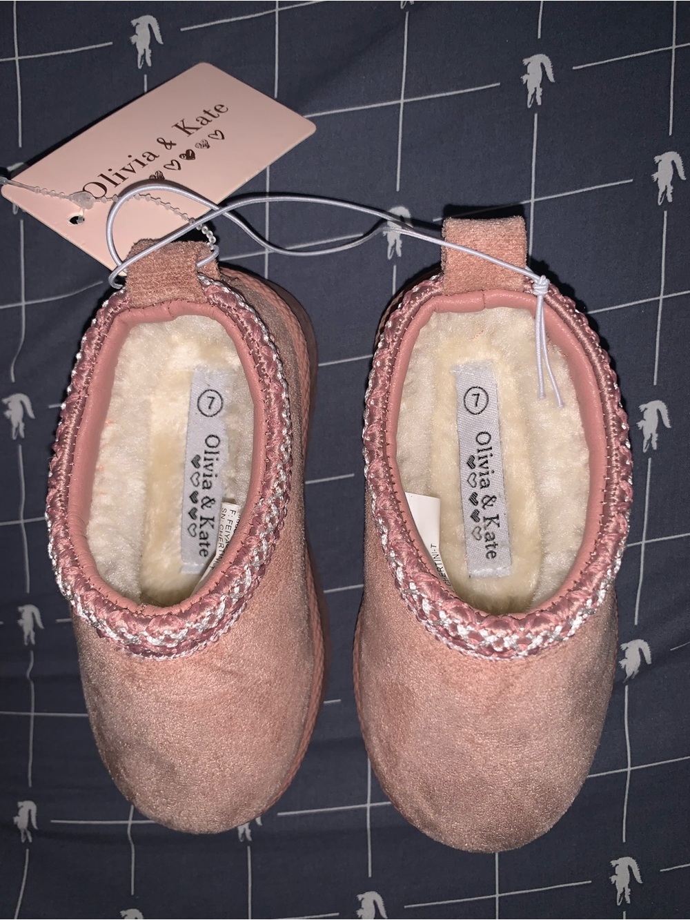 Olivia & Kate Platform Slippers Pink Size: 7 Toddler